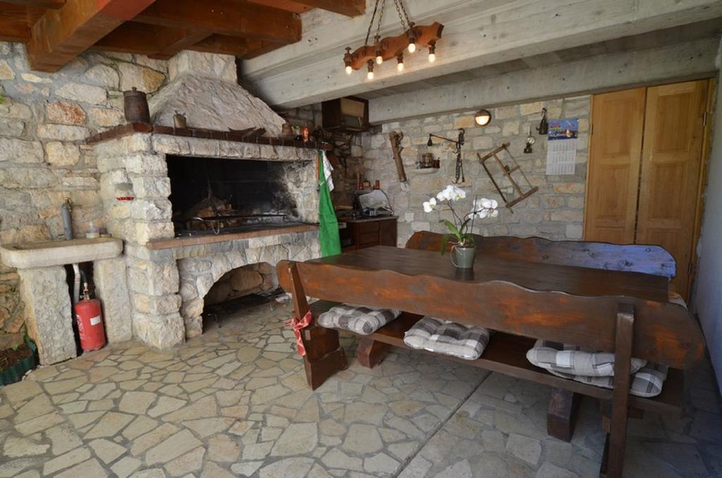 Modern Getaway Studio For Two 罗维尼 外观 照片